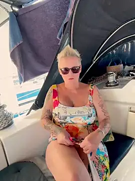 Snapshot of German_Milf chatting on September 27, 2025, 12:54 pm German Milf online show from September 27, 2025, 12:54 pm