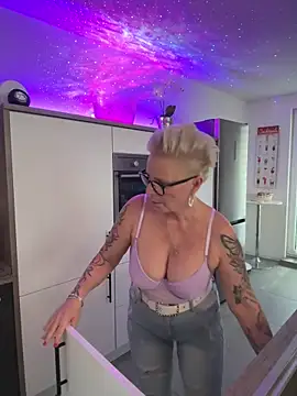 Snapshot of German_Milf chatting on November 9, 2025, 2:04 pm German Milf online show from November 9, 2025, 2:04 pm