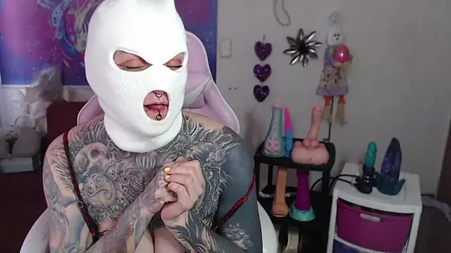 Snapshot of SLOPPYTITSS chatting on March 22, 2025, 12:25 pm SLOPPYTITSS online show from March 22, 2025, 12:25 pm