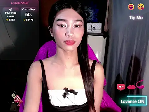 Snapshot of ToKeNa chatting on October 25, 2025, 10:34 am ToKeNa online show from October 25, 2025, 10:34 am
