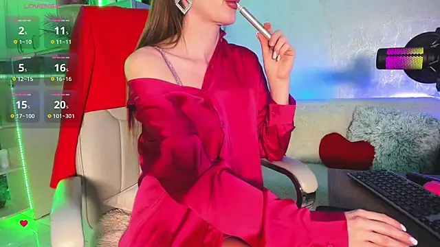 AstArta R A online show from March 3, 2025, 1:21 am