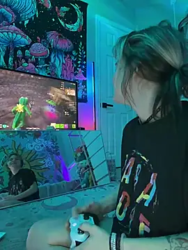 Cutiepiespanks online show from March 10, 2026, 6:51 am