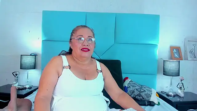 Keira Lennox online show from January 21, 2025, 1:22 pm