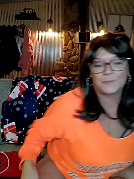 cowgirlc online show from December 7, 2024, 1:58 am