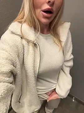 EmaSalis online show from November 27, 2025, 8:16 am