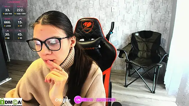 Snapshot of MollyLollipop chatting on December 12, 2024, 8:36 am MollyLollipop online show from December 12, 2024, 8:36 am