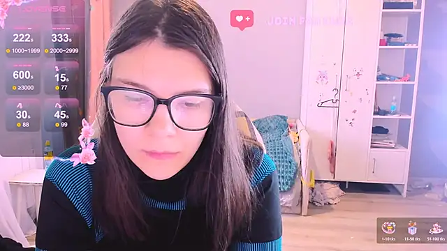 MollyLollipop online show from November 6, 2025, 4:46 am