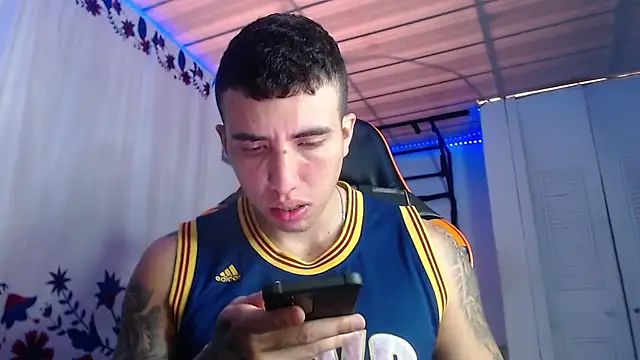 Adam Hudsond online show from January 6, 2026, 2:21 pm