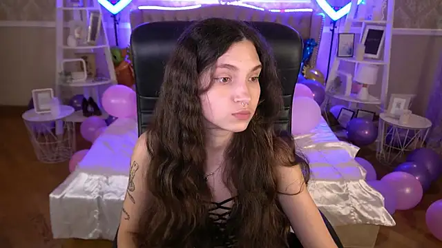 Snapshot of BabyFlowerr chatting on January 18, 2025, 2:58 am BabyFlowerr online show from January 18, 2025, 2:58 am