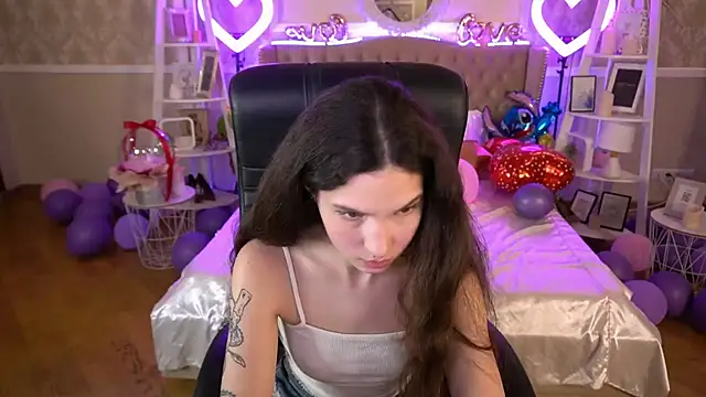 Snapshot of BabyFlowerr chatting on February 7, 2025, 10:52 pm BabyFlowerr online show from February 7, 2025, 10:52 pm