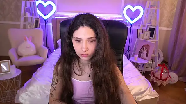Snapshot of BabyFlowerr chatting on March 13, 2025, 4:38 am BabyFlowerr online show from March 13, 2025, 4:38 am