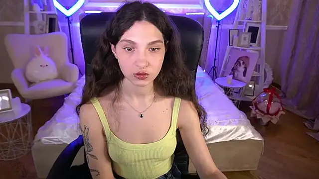 Snapshot of BabyFlowerr chatting on March 14, 2025, 7:55 pm BabyFlowerr online show from March 14, 2025, 7:55 pm