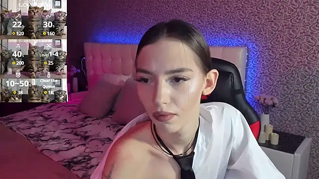 SophieCatty online show from February 3, 2025, 8:57 am