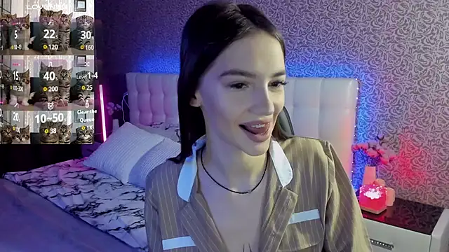 SophieCatty online show from March 7, 2025, 8:23 am