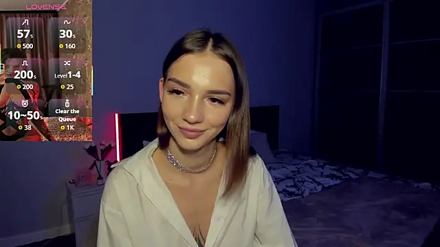 SophieCatty online show from November 14, 2025, 10:25 am