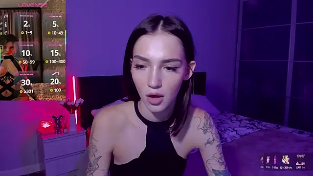 Snapshot of SophieCatty chatting on December 4, 2025, 3:43 pm SophieCatty online show from December 4, 2025, 3:43 pm