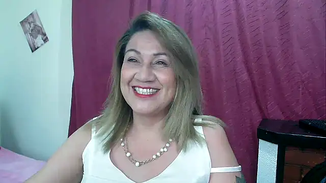 Snapshot of yayita_mature chatting on February 24, 2025, 1:42 pm yayita mature online show from February 24, 2025, 1:42 pm