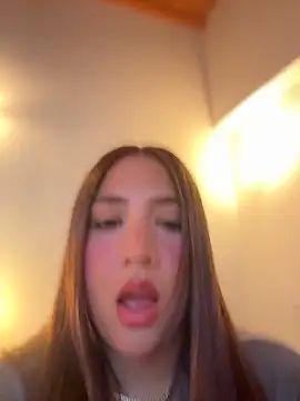 Snapshot of marcimaa chatting on May 9, 2026, 11:32 pm marcimaa online show from May 9, 2026, 11:32 pm