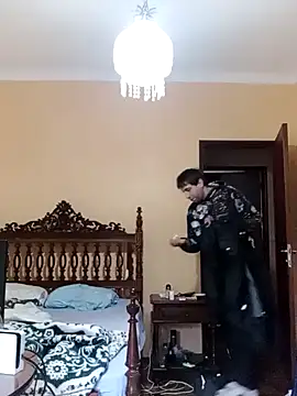 Snapshot of White_rabbit_ chatting on December 5, 2024, 9:28 am White rabbit  online show from December 5, 2024, 9:28 am