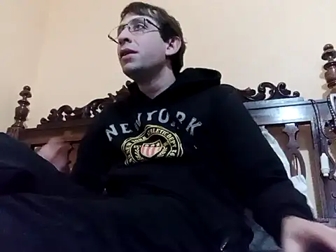 Snapshot of White_rabbit_ chatting on January 8, 2025, 4:00 pm White rabbit  online show from January 8, 2025, 4:00 pm