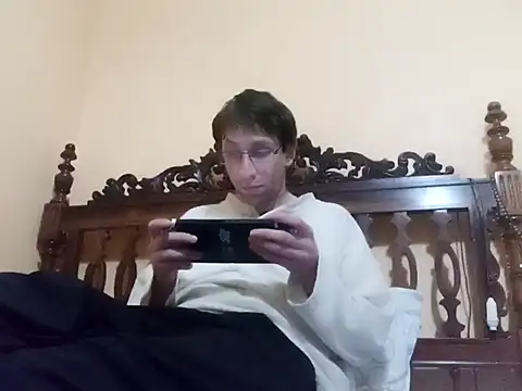 Snapshot of White_rabbit_ chatting on January 10, 2025, 9:31 pm White rabbit  online show from January 10, 2025, 9:31 pm