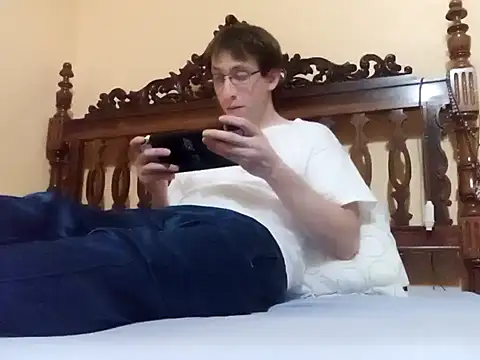 Snapshot of White_rabbit_ chatting on January 11, 2025, 8:21 pm White rabbit  online show from January 11, 2025, 8:21 pm