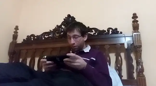 Snapshot of White_rabbit_ chatting on January 17, 2025, 9:17 pm White rabbit  online show from January 17, 2025, 9:17 pm