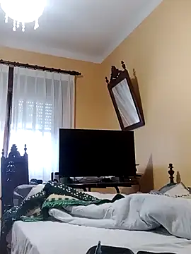 Snapshot of White_rabbit_ chatting on January 23, 2025, 9:39 am White rabbit  online show from January 23, 2025, 9:39 am