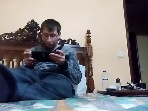 Snapshot of White_rabbit_ chatting on January 23, 2025, 10:33 pm White rabbit  online show from January 23, 2025, 10:33 pm