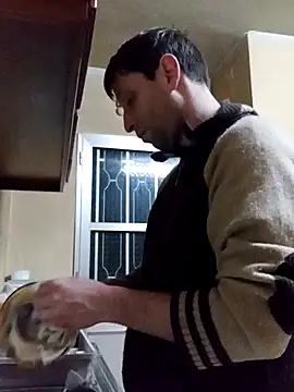 Snapshot of White_rabbit_ chatting on February 3, 2025, 9:29 pm White rabbit  online show from February 3, 2025, 9:29 pm