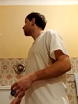 Snapshot of White_rabbit_ chatting on February 20, 2025, 8:47 pm White rabbit  online show from February 20, 2025, 8:47 pm