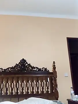 Snapshot of White_rabbit_ chatting on February 21, 2025, 8:51 am White rabbit  online show from February 21, 2025, 8:51 am