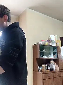 Snapshot of White_rabbit_ chatting on March 7, 2025, 8:34 am White rabbit  online show from March 7, 2025, 8:34 am