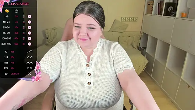 PlumPie online show from February 9, 2026, 1:04 pm