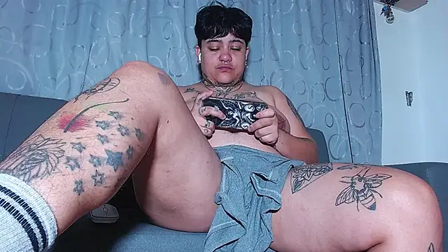 Snapshot of Techno_420_ chatting on December 23, 2025, 1:36 am Techno 420 online show from December 23, 2025, 1:36 am