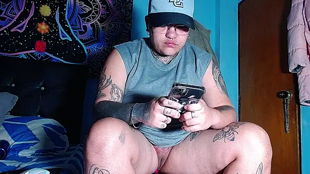 Snapshot of Techno_420_ chatting on February 11, 2026, 12:43 pm Techno 420 online show from February 11, 2026, 12:43 pm