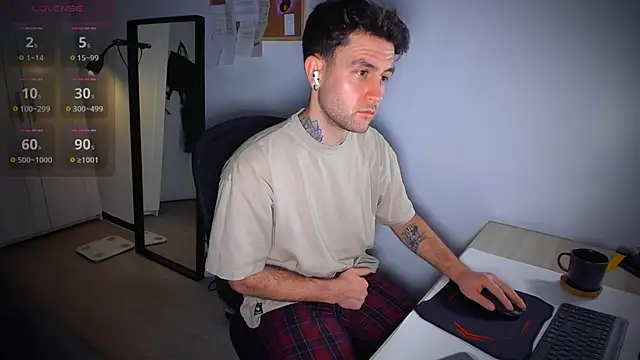 HonestAndrew online show from February 13, 2026, 6:42 am