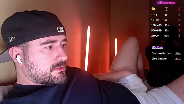 DominantTheo online show from May 26, 2026, 3:24 am