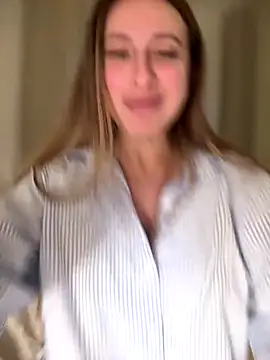 Snapshot of Eva_Ryen chatting on December 22, 2025, 8:17 pm Eva Ryen online show from December 22, 2025, 8:17 pm