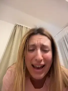 Snapshot of Eva_Ryen chatting on February 6, 2026, 3:59 pm Eva Ryen online show from February 6, 2026, 3:59 pm