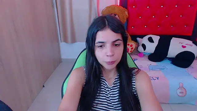  elenna online show from February 2, 2025, 5:37 pm