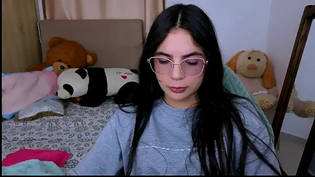  elenna online show from November 16, 2025, 3:17 pm