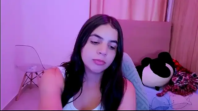  elenna online show from April 9, 2026, 7:08 pm