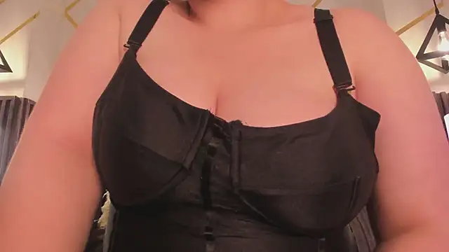  rebecca1 online show from February 11, 2026, 1:10 am