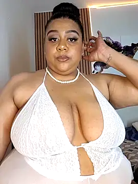 Snapshot of BiancaFollerach chatting on May 16, 2026, 6:50 pm BiancaFollerach online show from May 16, 2026, 6:50 pm