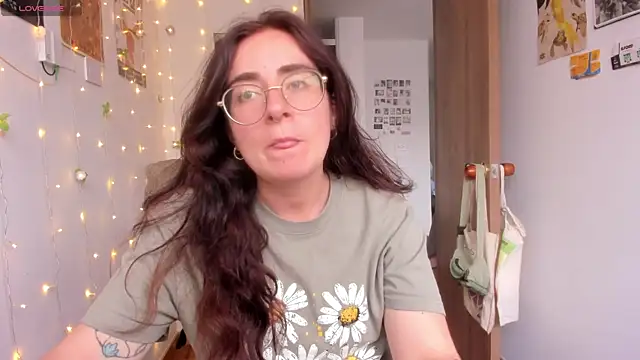 linda giggle online show from October 30, 2025, 8:53 pm