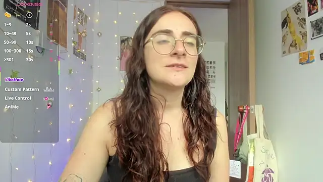 linda giggle online show from November 28, 2025, 1:03 pm