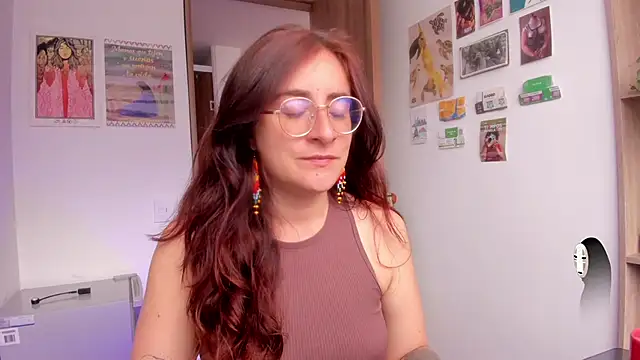 Snapshot of linda_giggle chatting on June 2, 2026, 2:41 pm linda giggle online show from June 2, 2026, 2:41 pm