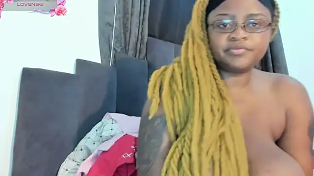 CuteBustyBabes online show from December 26, 2024, 8:50 am