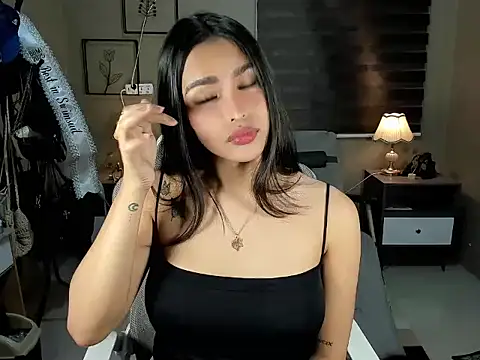 EternityBanks online show from November 23, 2025, 4:29 pm